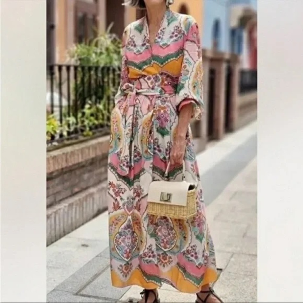 Rare Zara printed floral wrap dress - Picture 8 of 9